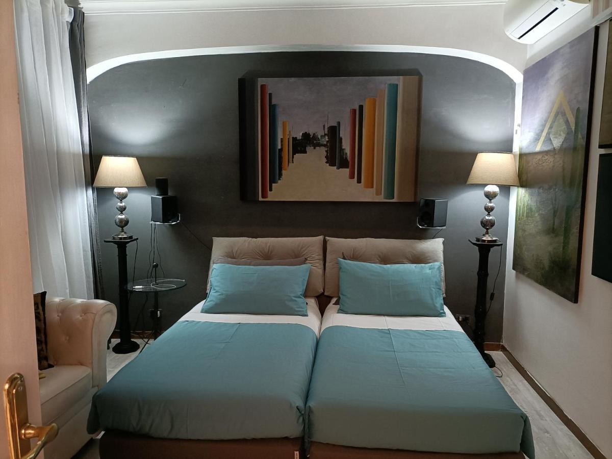Spanish Steps Bedroom Roma Exterior foto